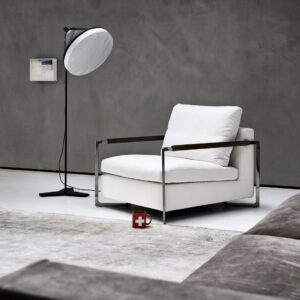 Кресло No Logo Light от итальянского бренда Saba,