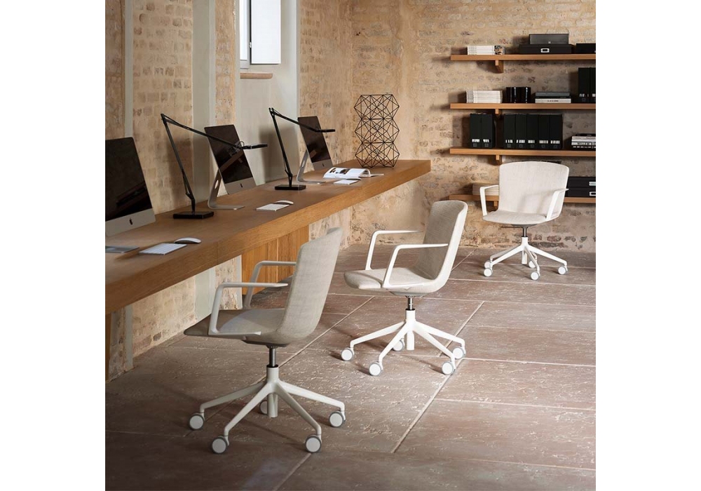 Офисное кресло Calum Executive