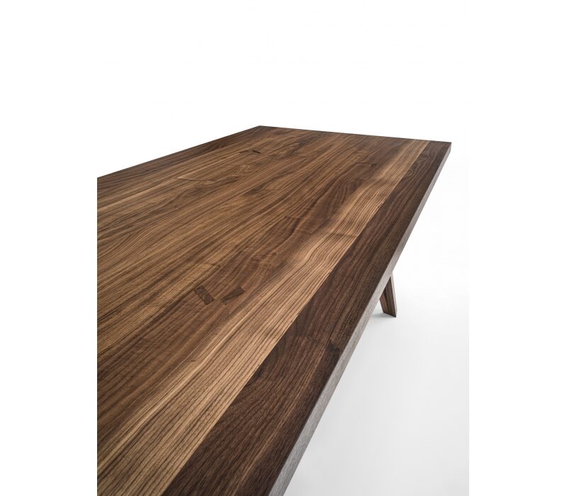 Стол Dovetail