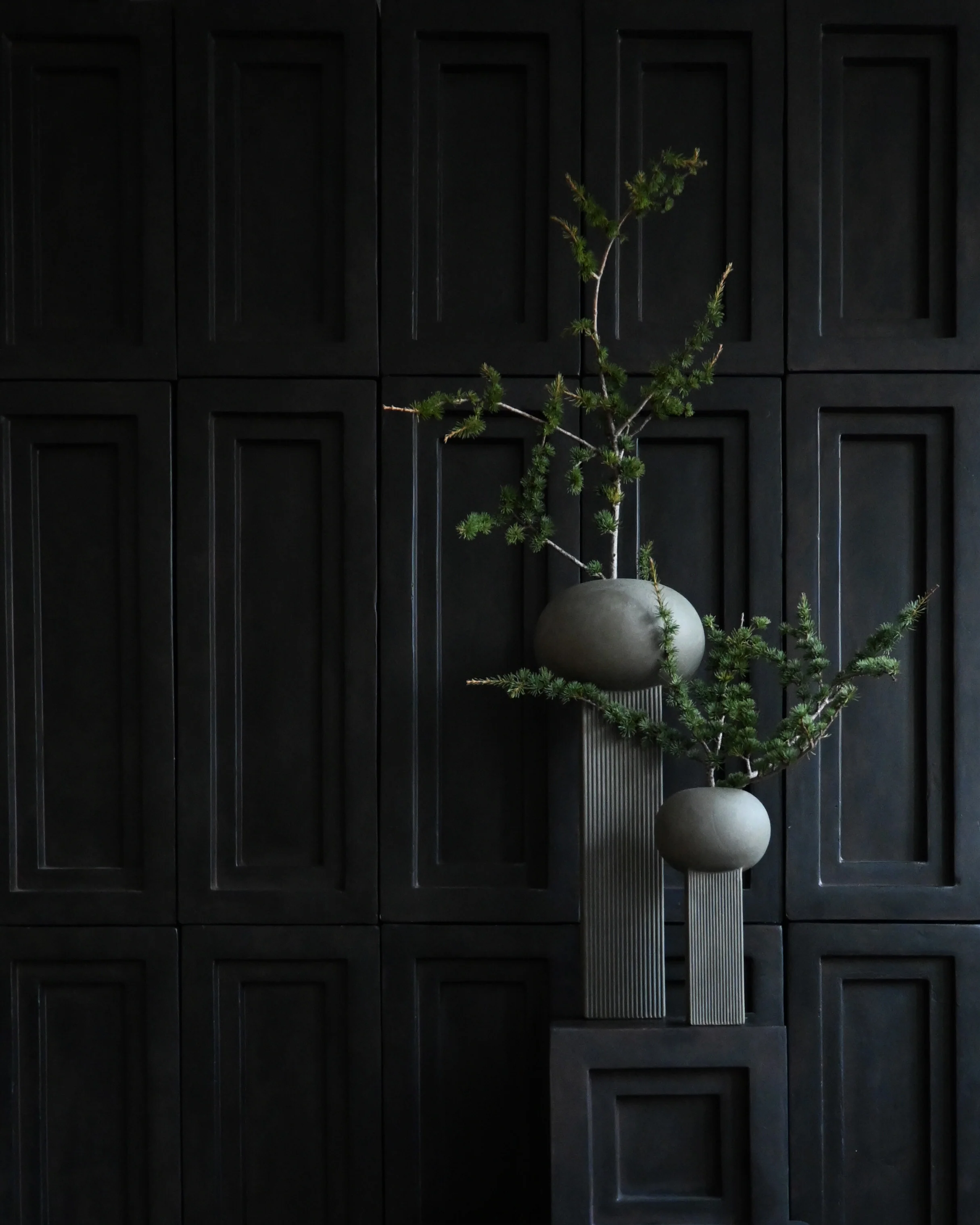 Ваза Empire Mini — Dark Grey