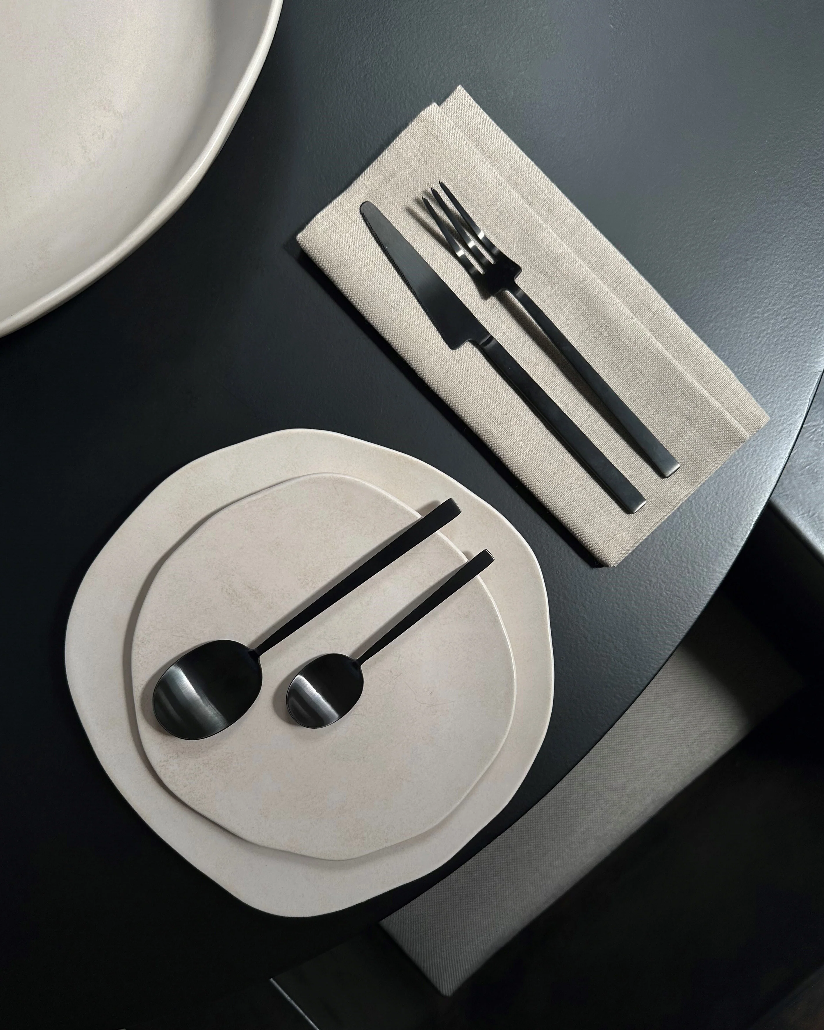 Столовые приборы Kogei — Black 16 pcs