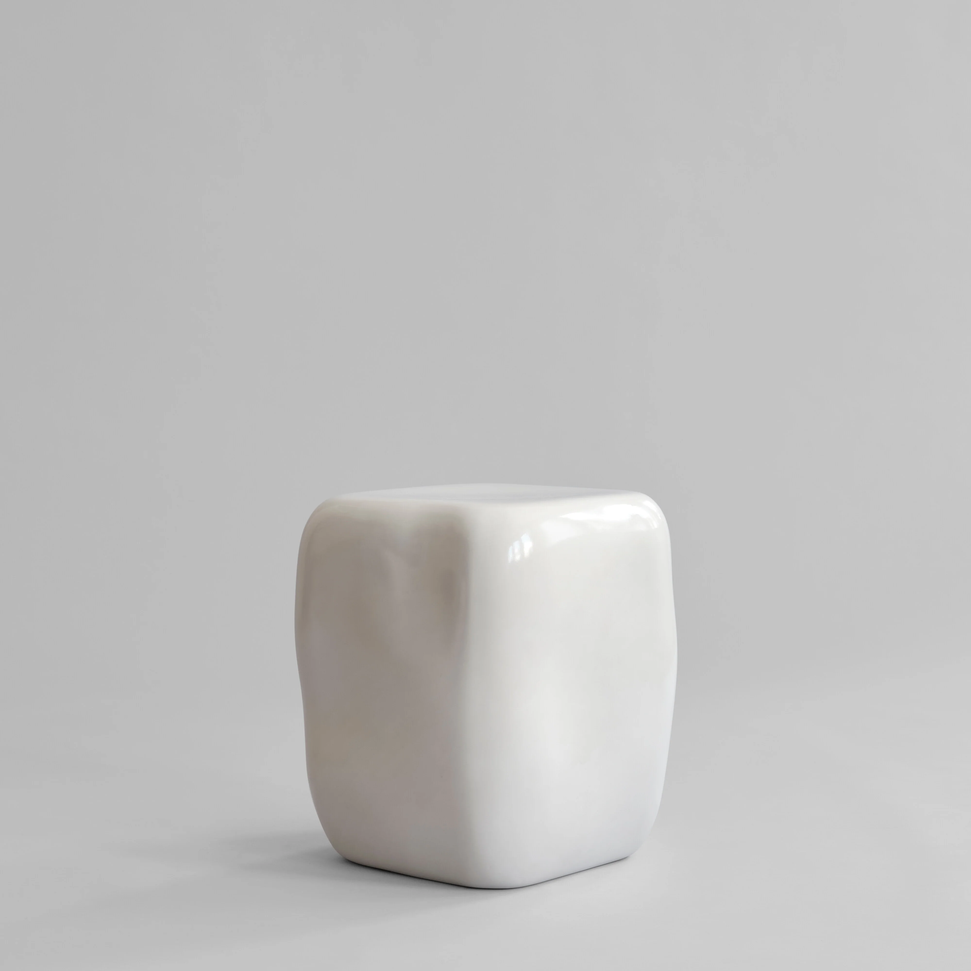 Журнальный столик Ishi Mini — High Glaze Birch