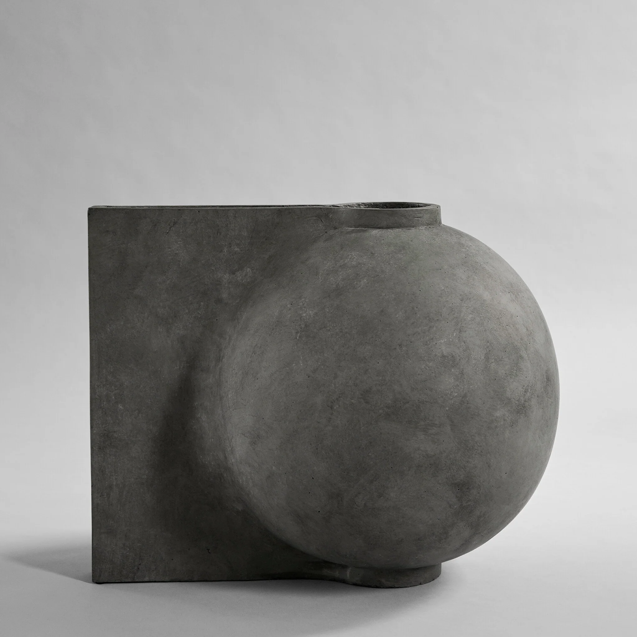 Ваза Offset Big — Dark Grey