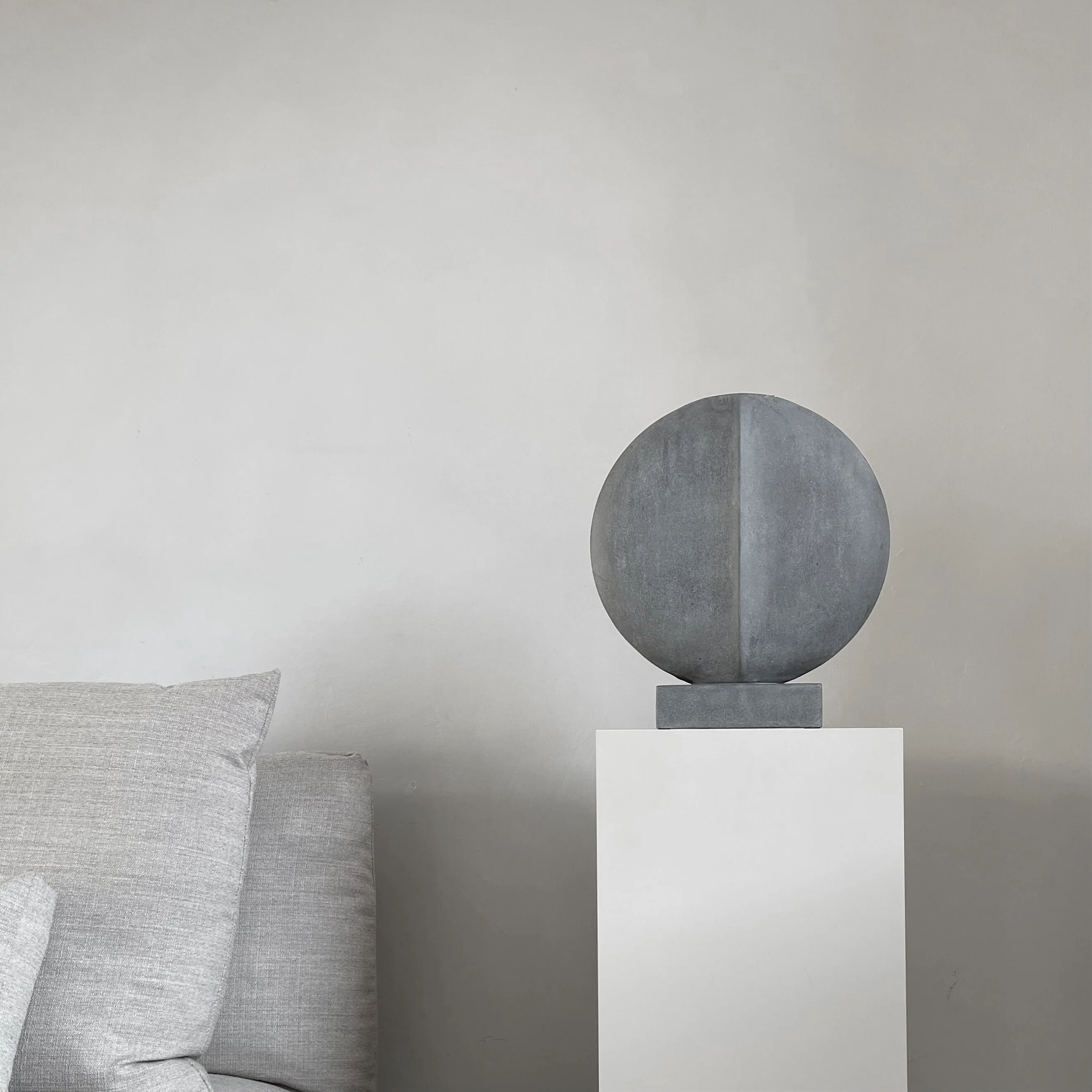 Ваза Guggenheim Mini — Dark Grey