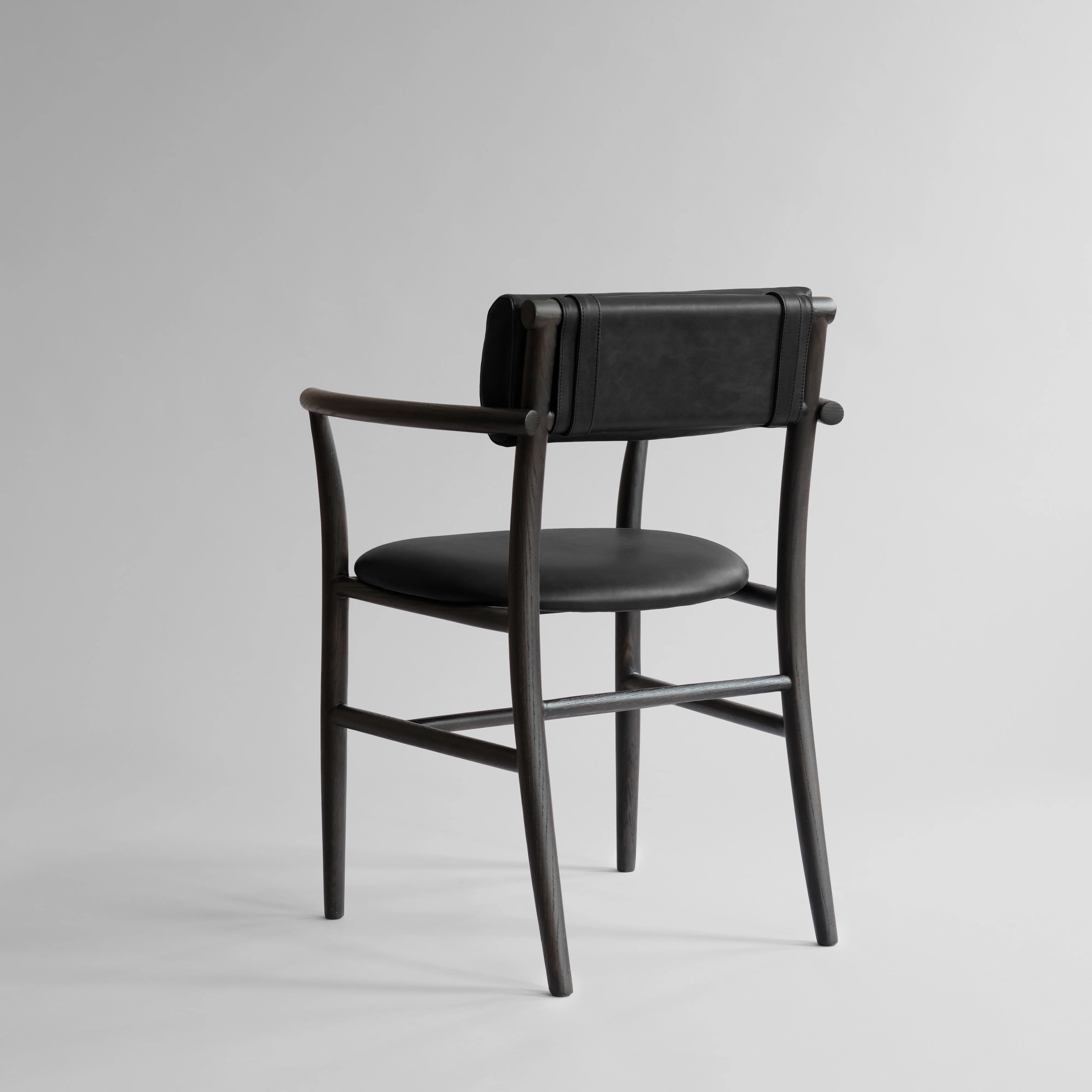 Стул Nama Dining Chair — Aniline Leather