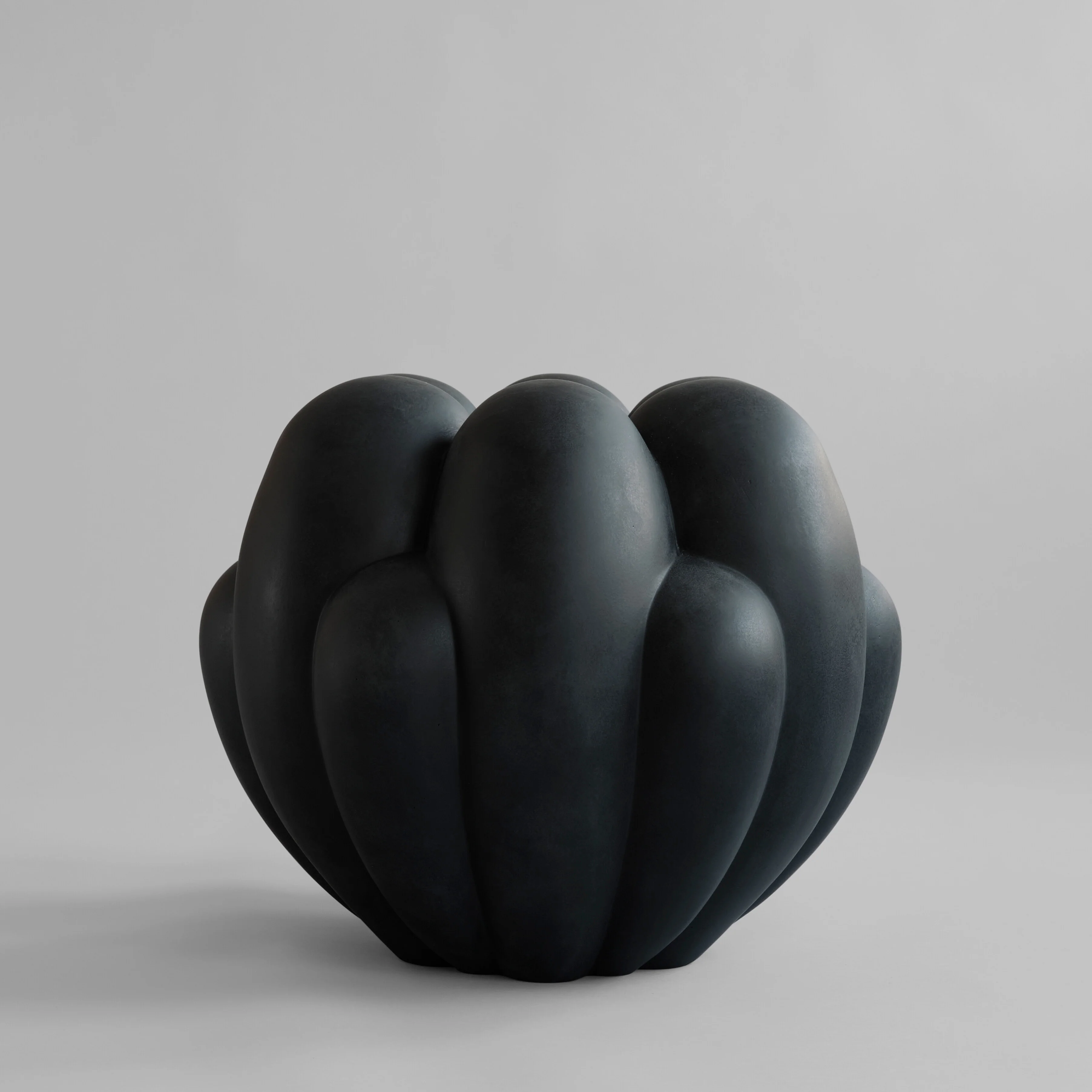 Ваза Bloom Big — Black