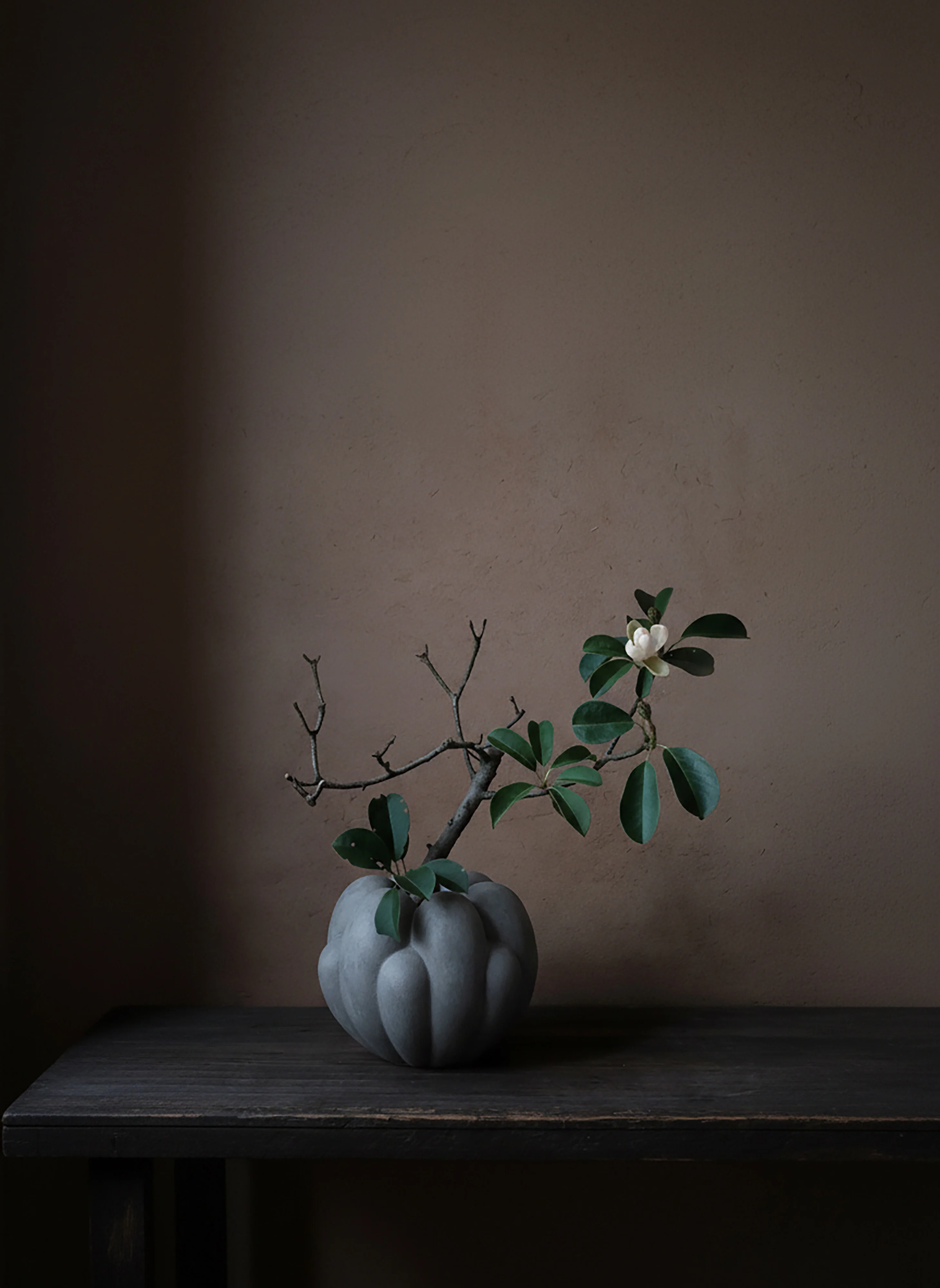 Ваза Bloom Mini — Dark Grey