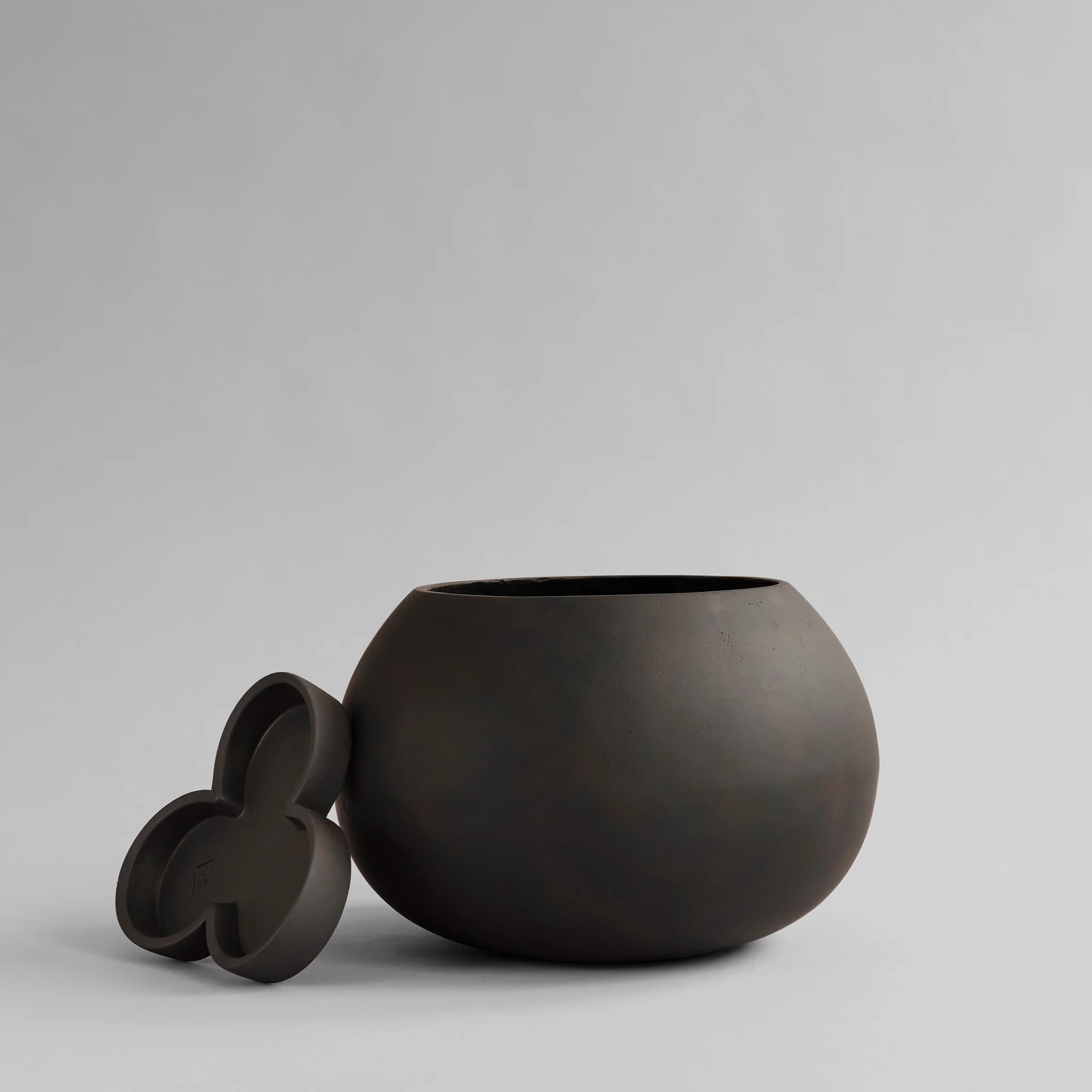 Кашпо Urchin Medio — Coffee