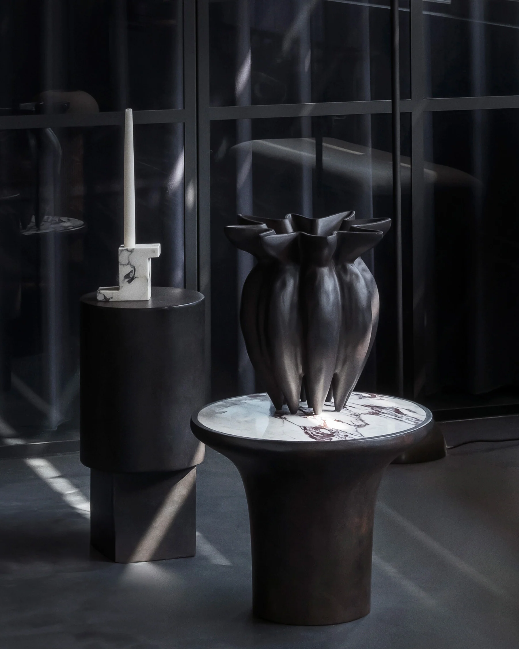 Журнальный столик Trumpet Low — Calacatta