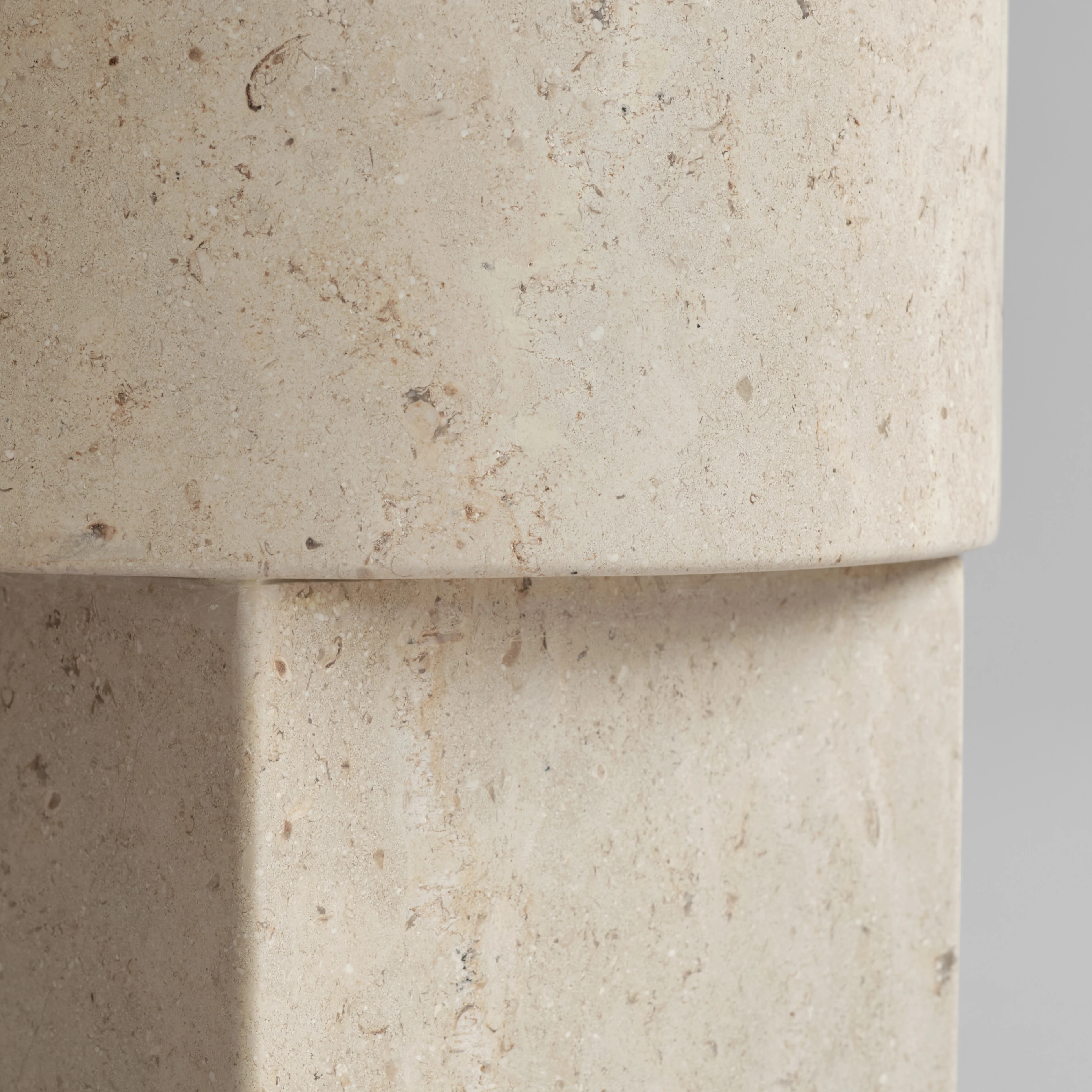 Приставной столик Column — Limestone