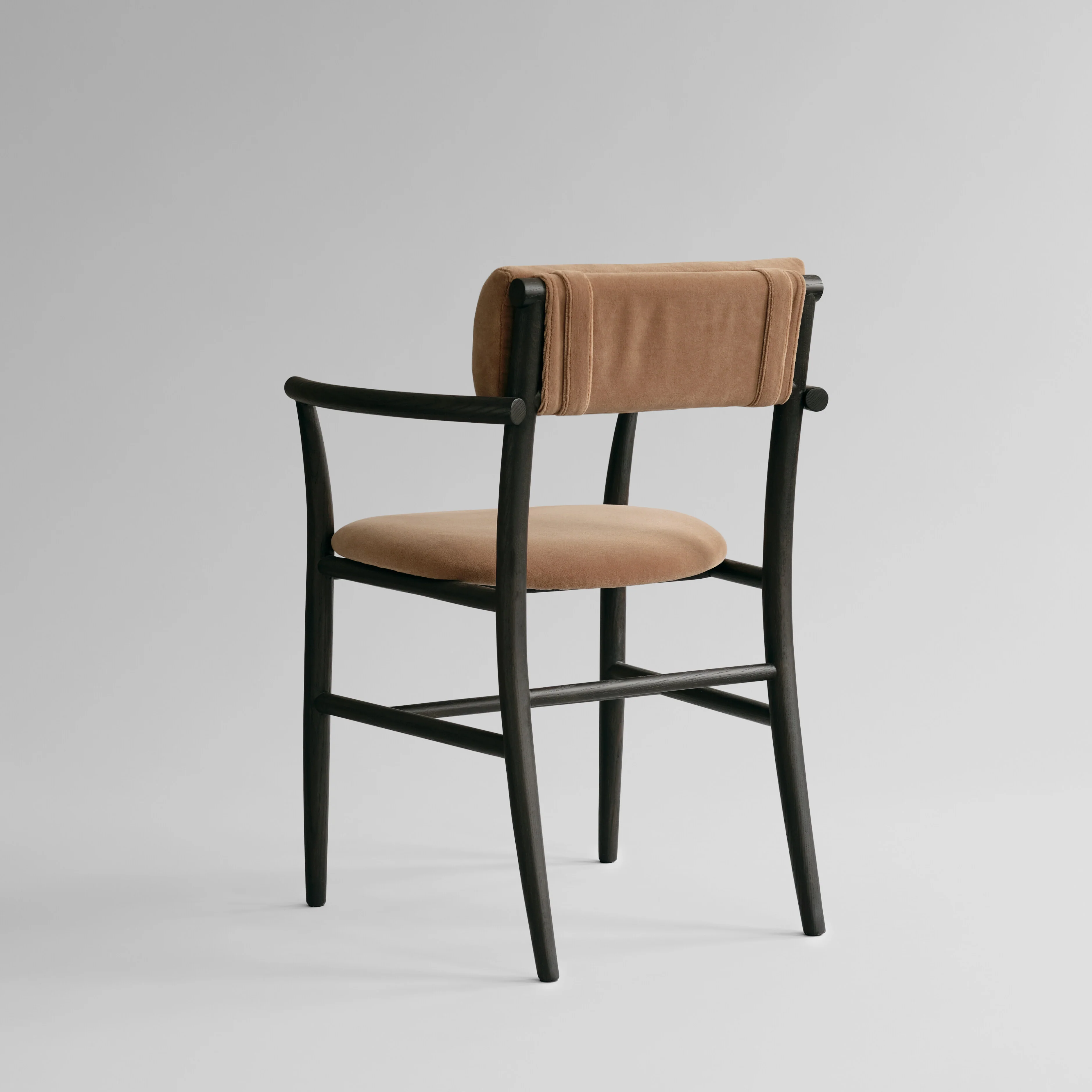 Стул Nama — Desert — Armrest Coffee Black Oak Desert