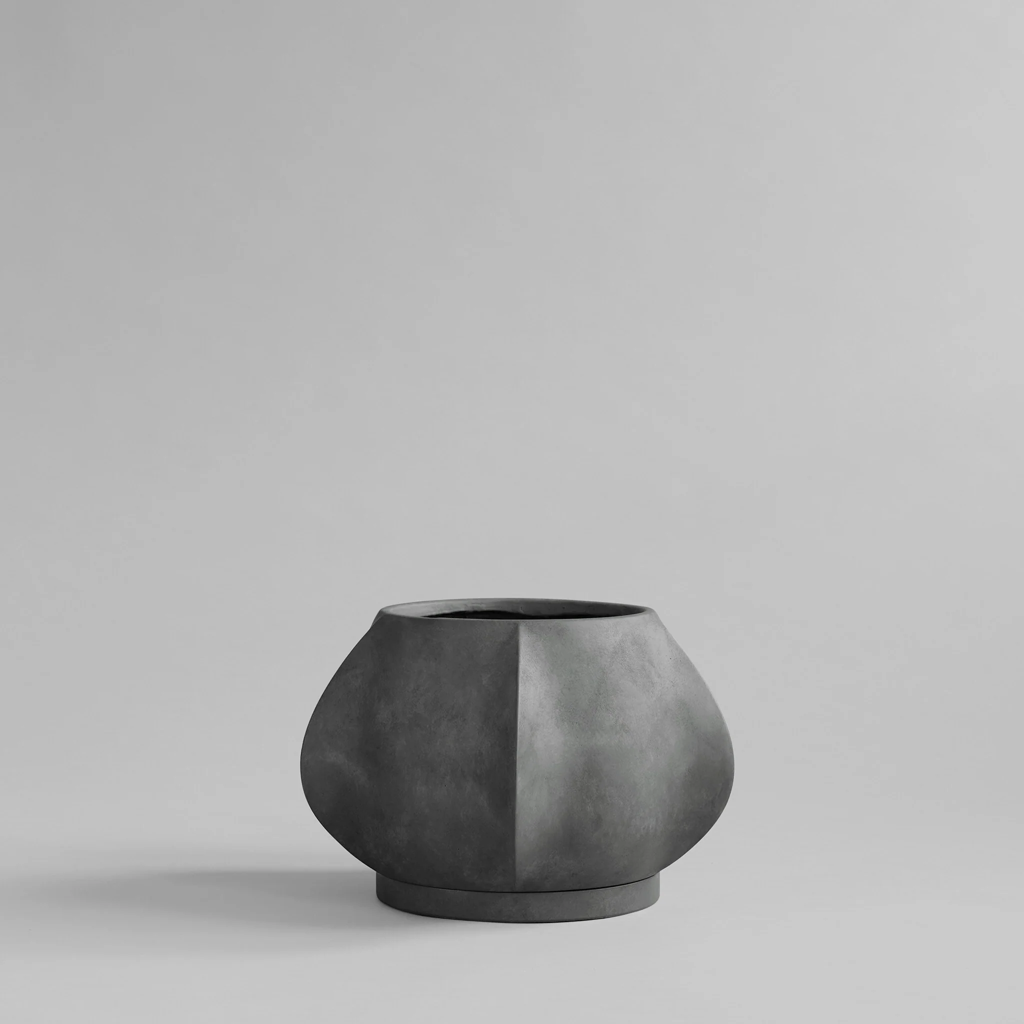 Кашпо Arket Mini — Dark Grey