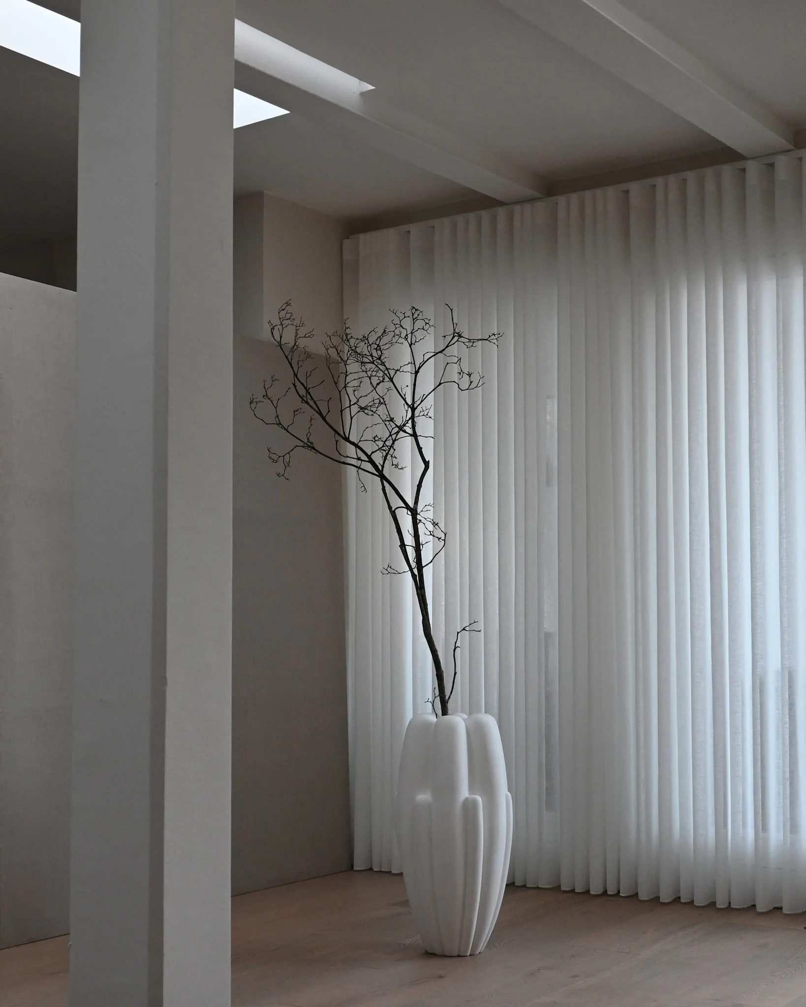 Ваза Bloom Slim Big — Bone White