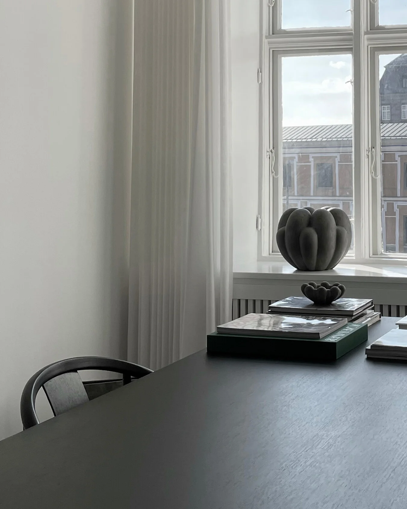 Ваза Bloom Mini — Dark Grey