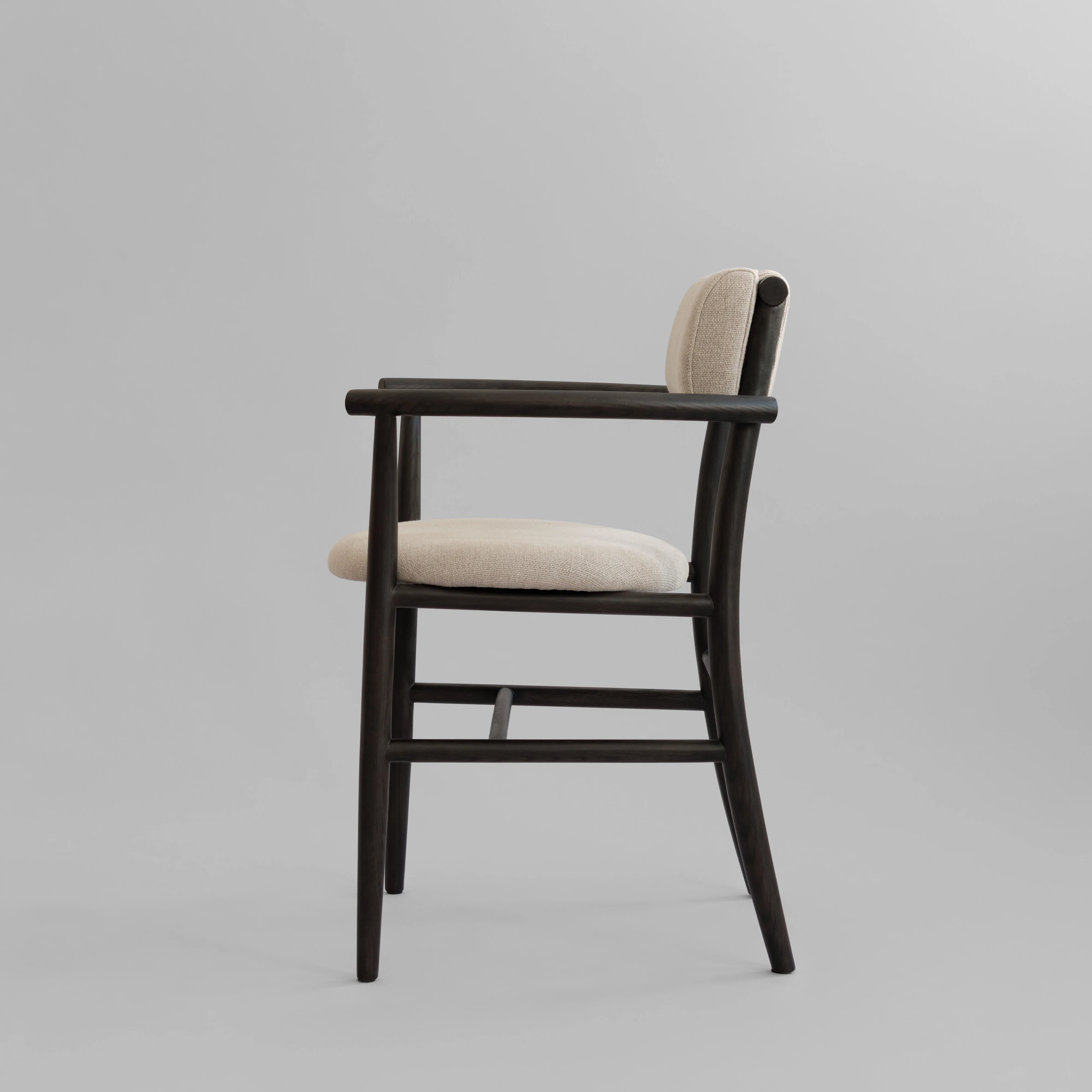 Стул с подлокотниками Nama  — Coffee Black, Linen