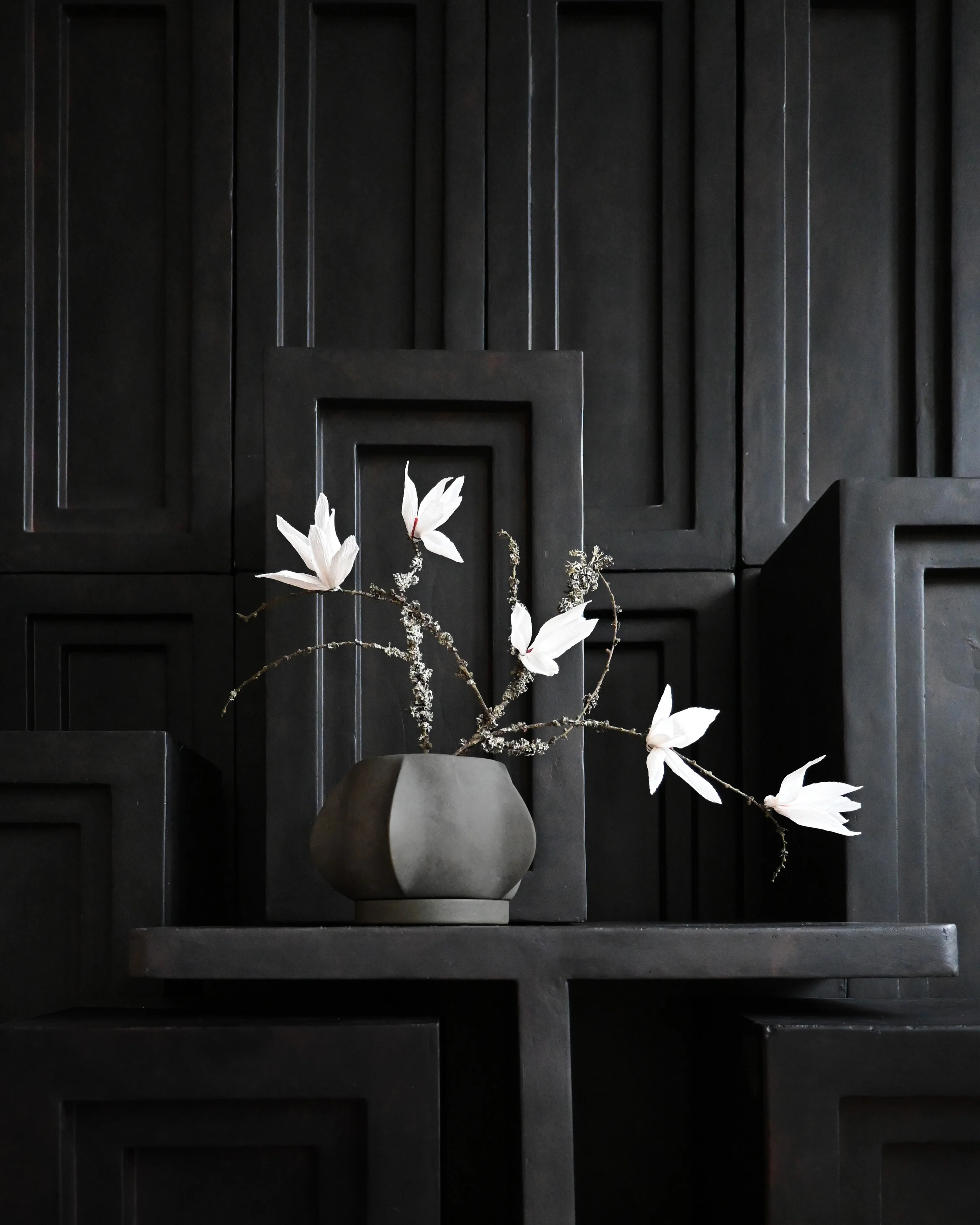 Кашпо Arket Petit — Dark Grey
