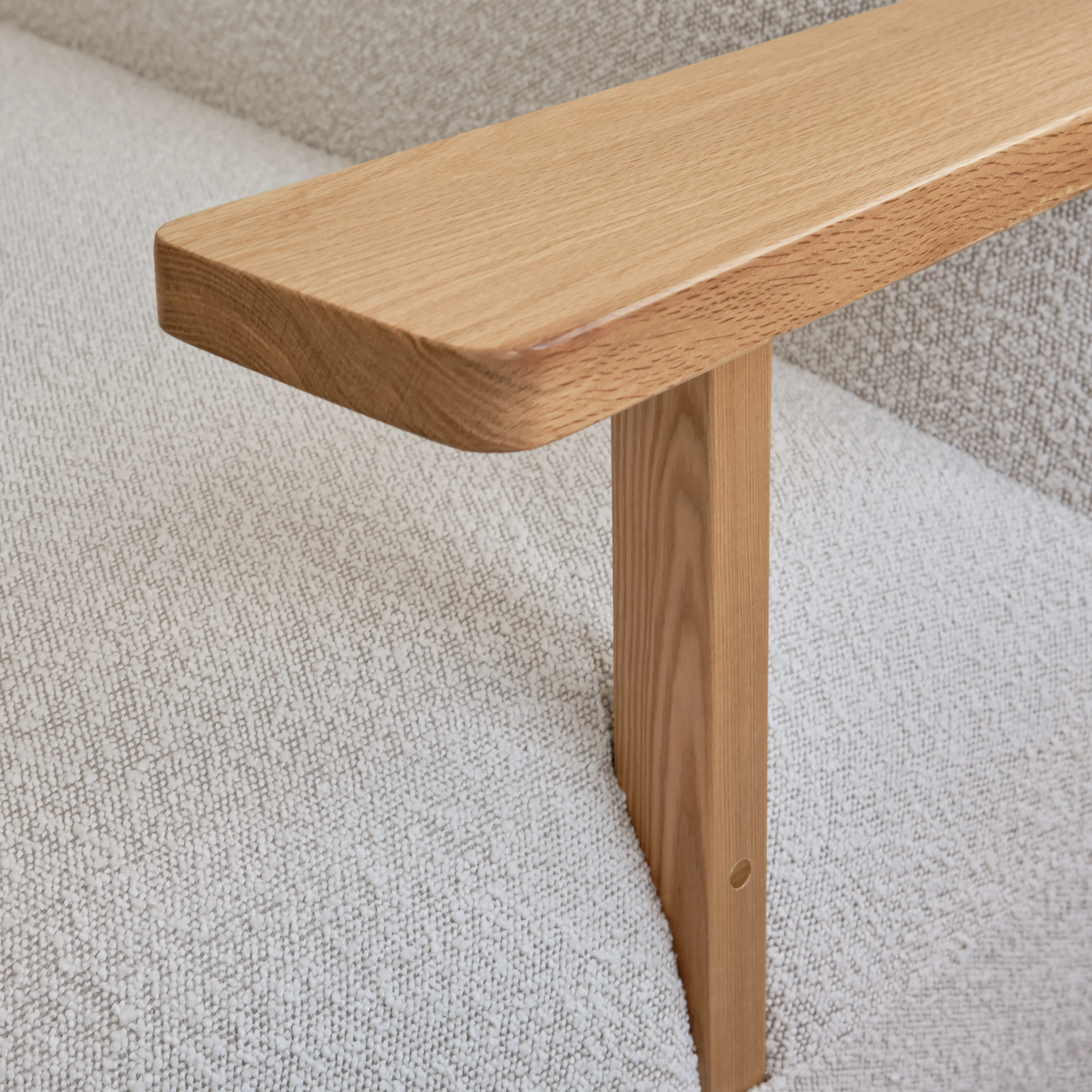 Кресло Toe Chair Armrest — Off White