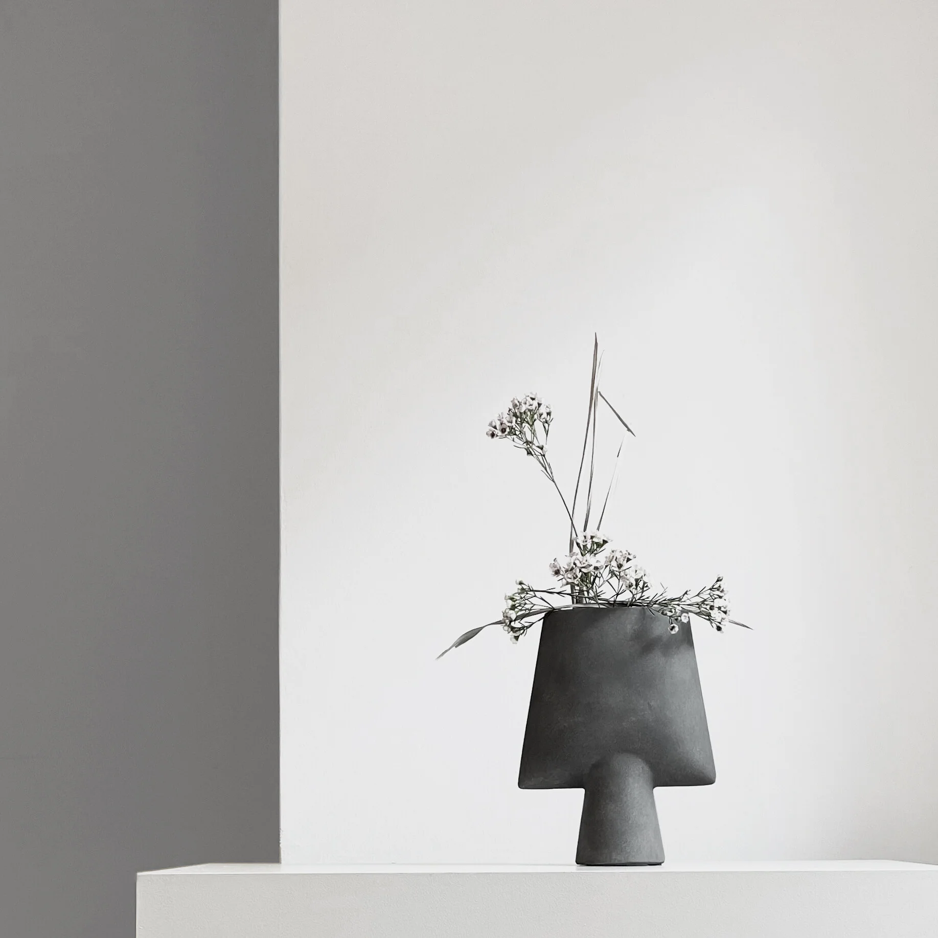 Ваза Sphere Square Mini — Dark Grey