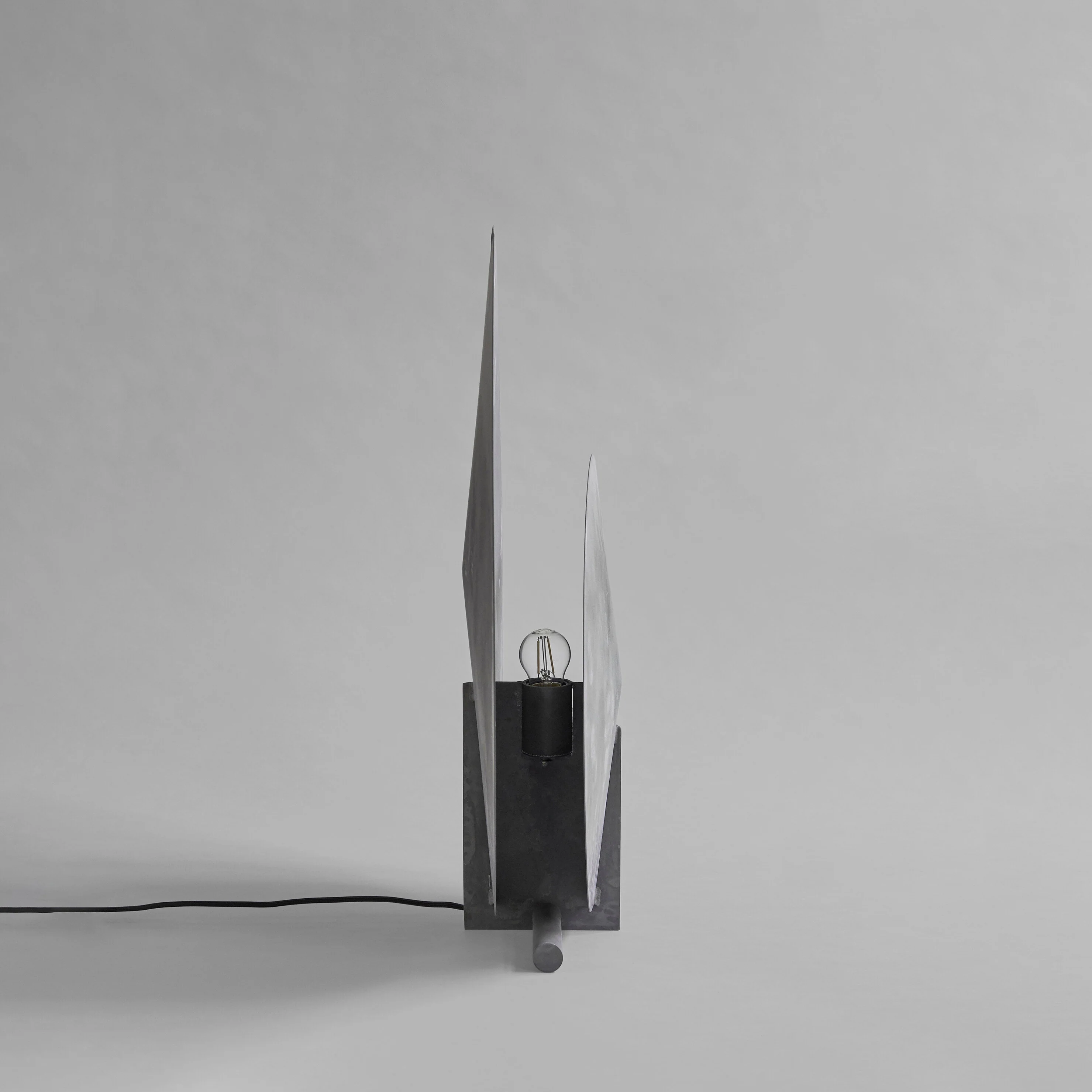 Напольный светильник AD — Oxidized