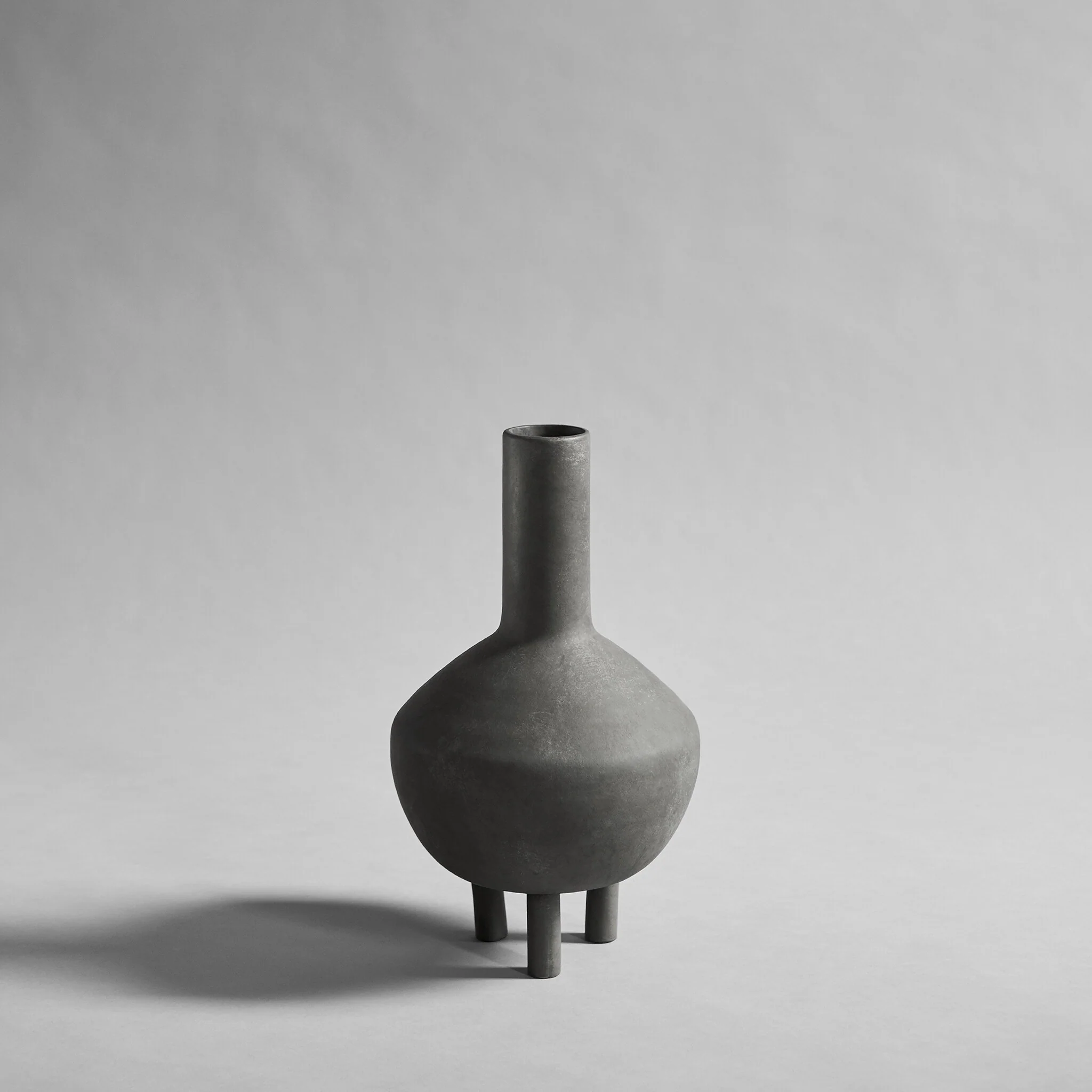 Ваза Duck Fat — Dark Grey