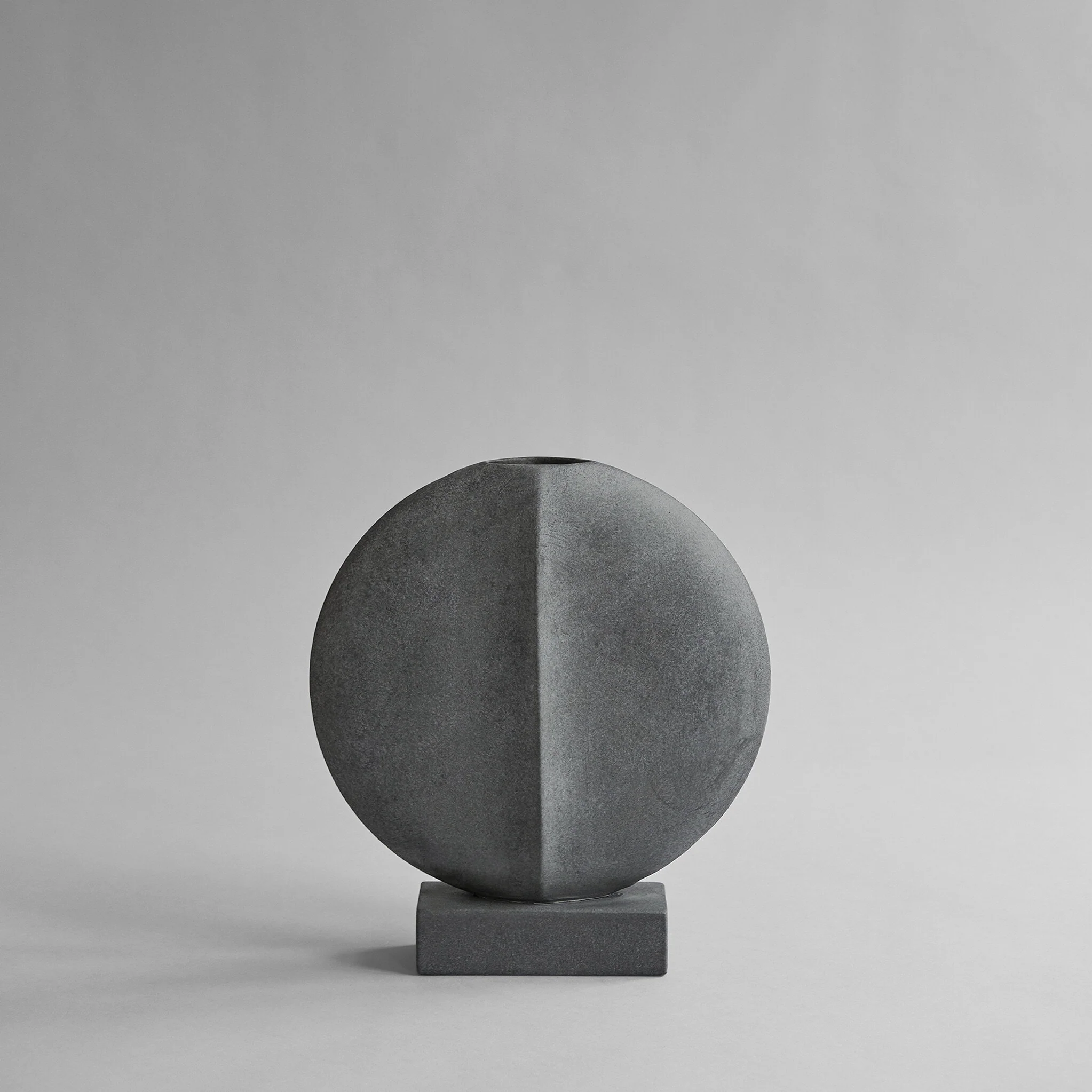 Ваза Guggenheim Mini — Dark Grey