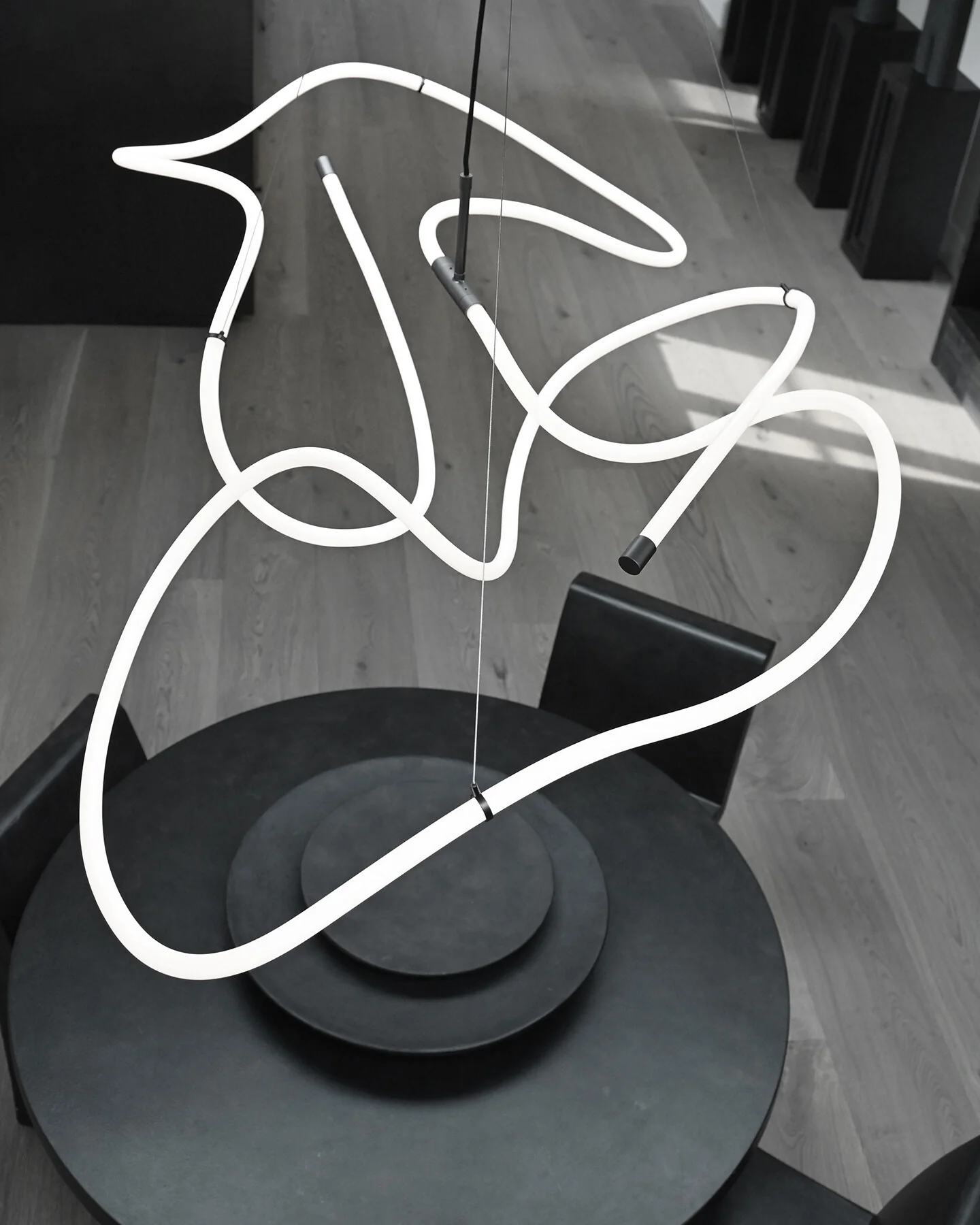 Люстра Ghost Big — Neon 5m