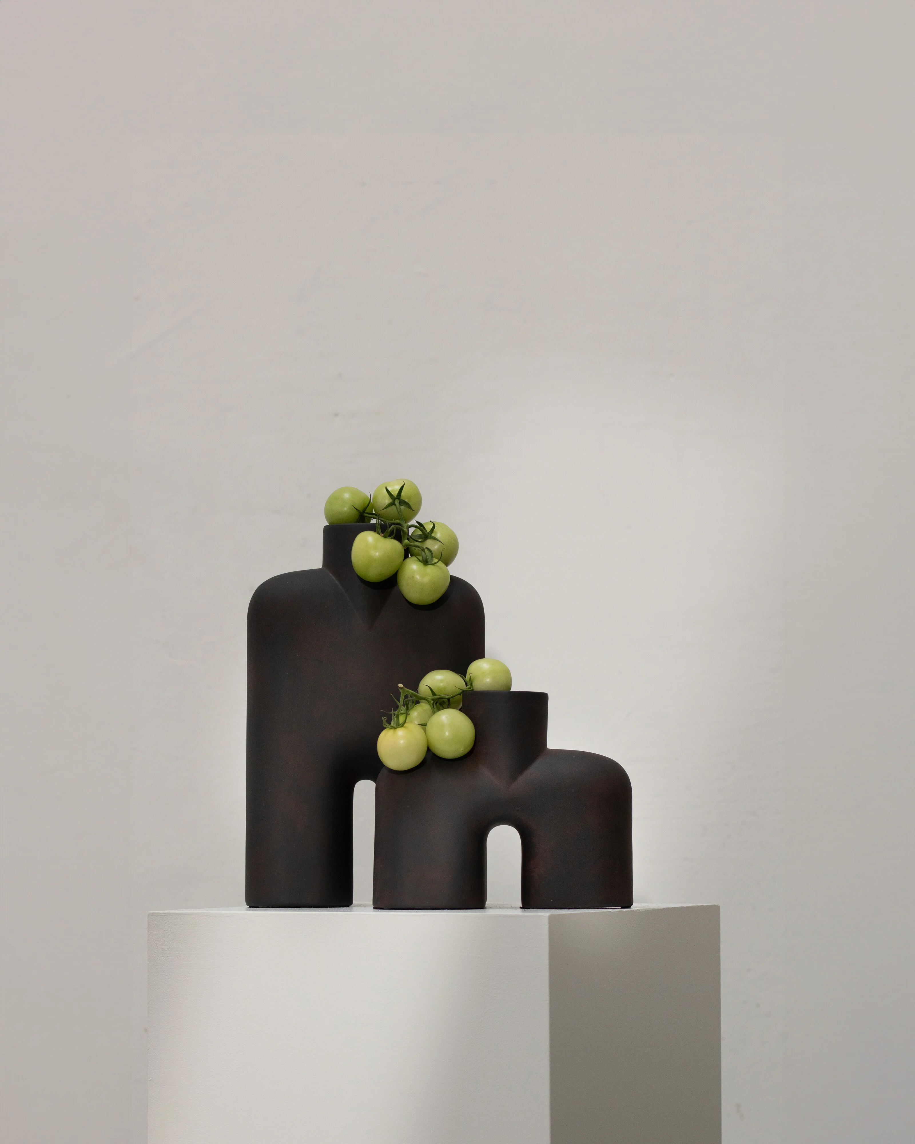 Ваза Cobra Tall Medio — Coffee