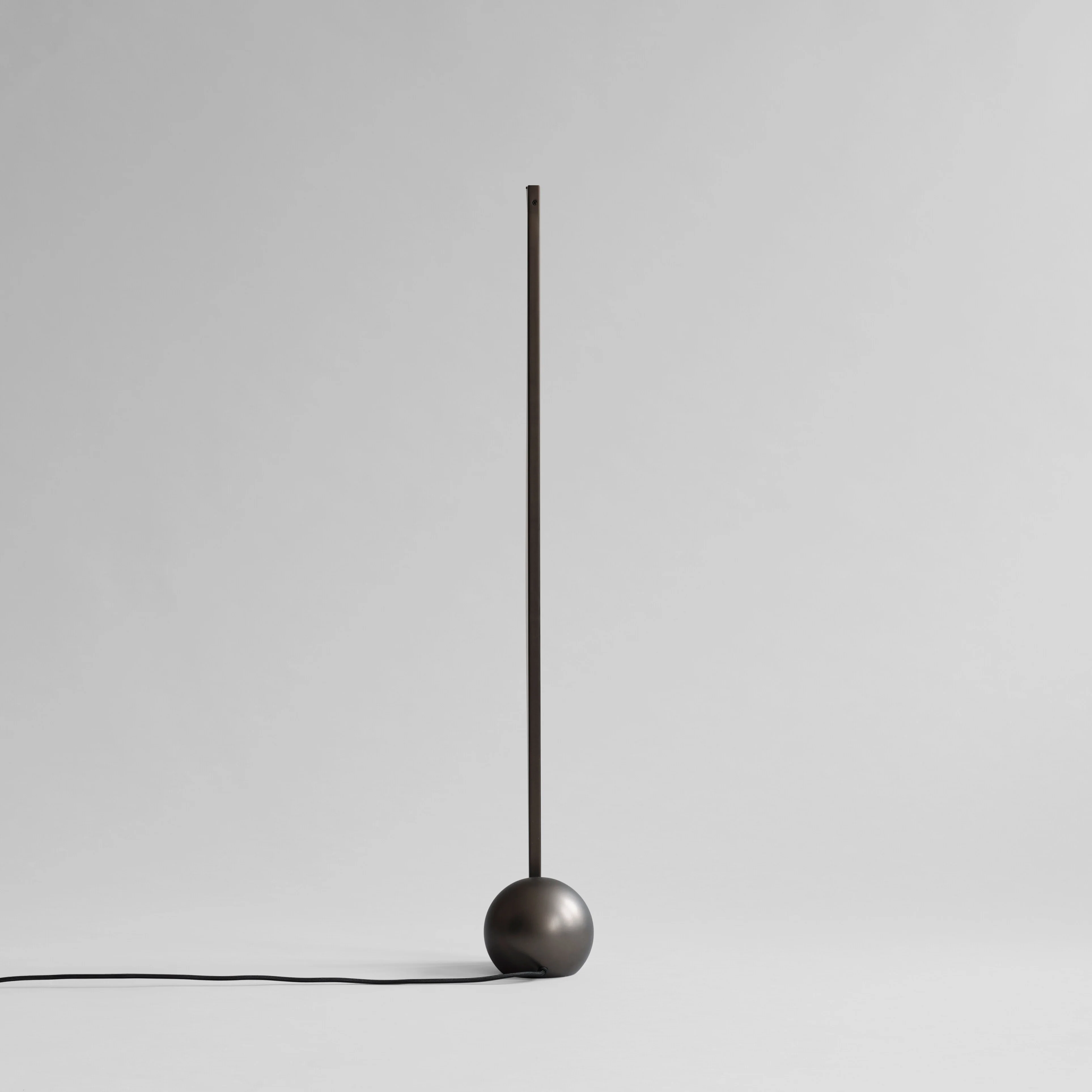 Напольный светильник Bow — Bronze