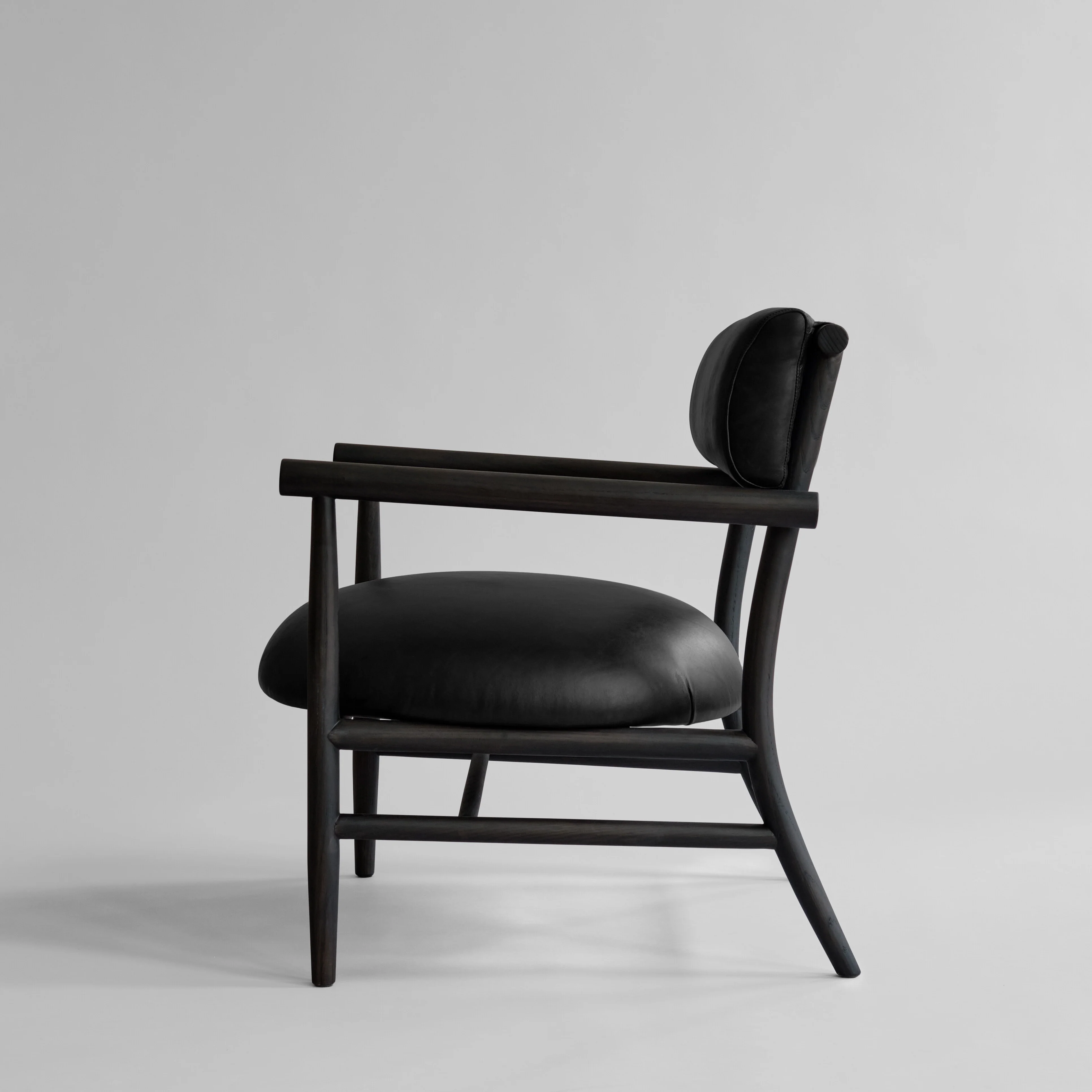 Кресло Nama Lounge — Aniline leather black