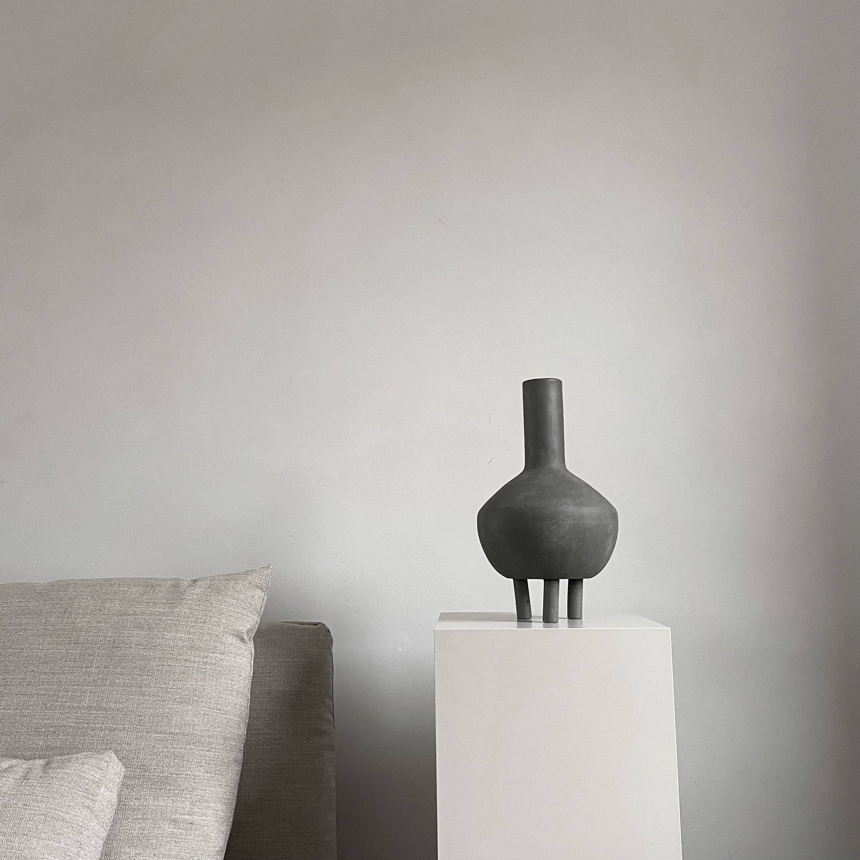 Ваза Duck Fat — Dark Grey