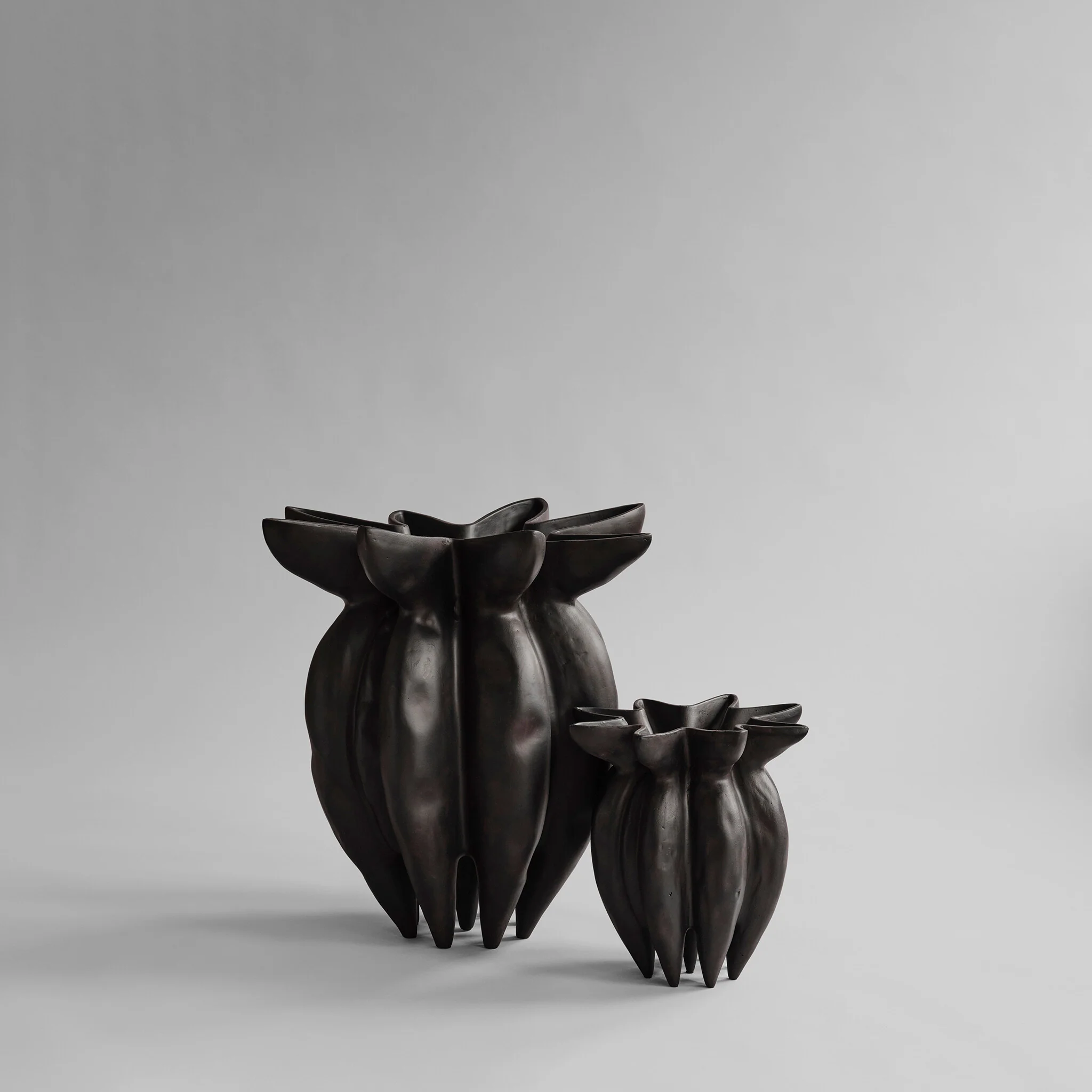 Ваза Lotus Big — Coffee