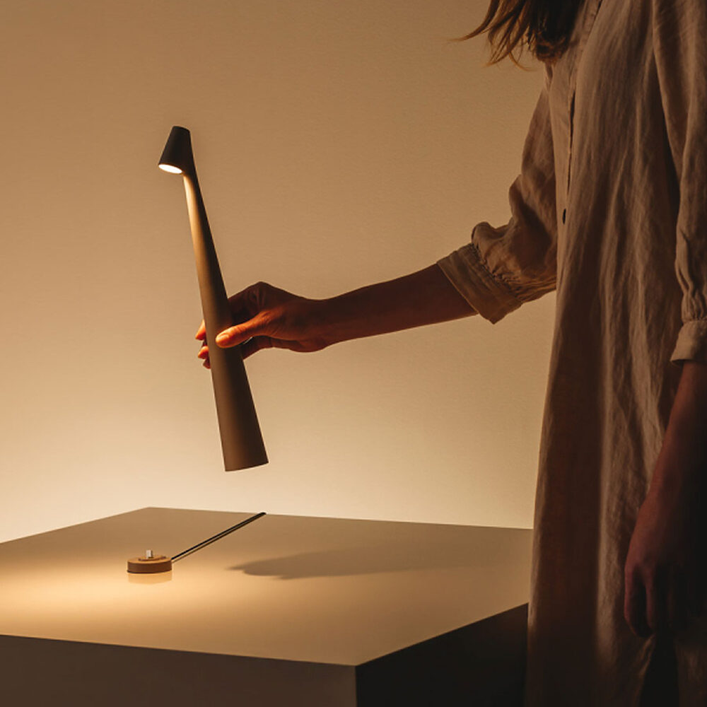 Портативный светильник Vibia Africa