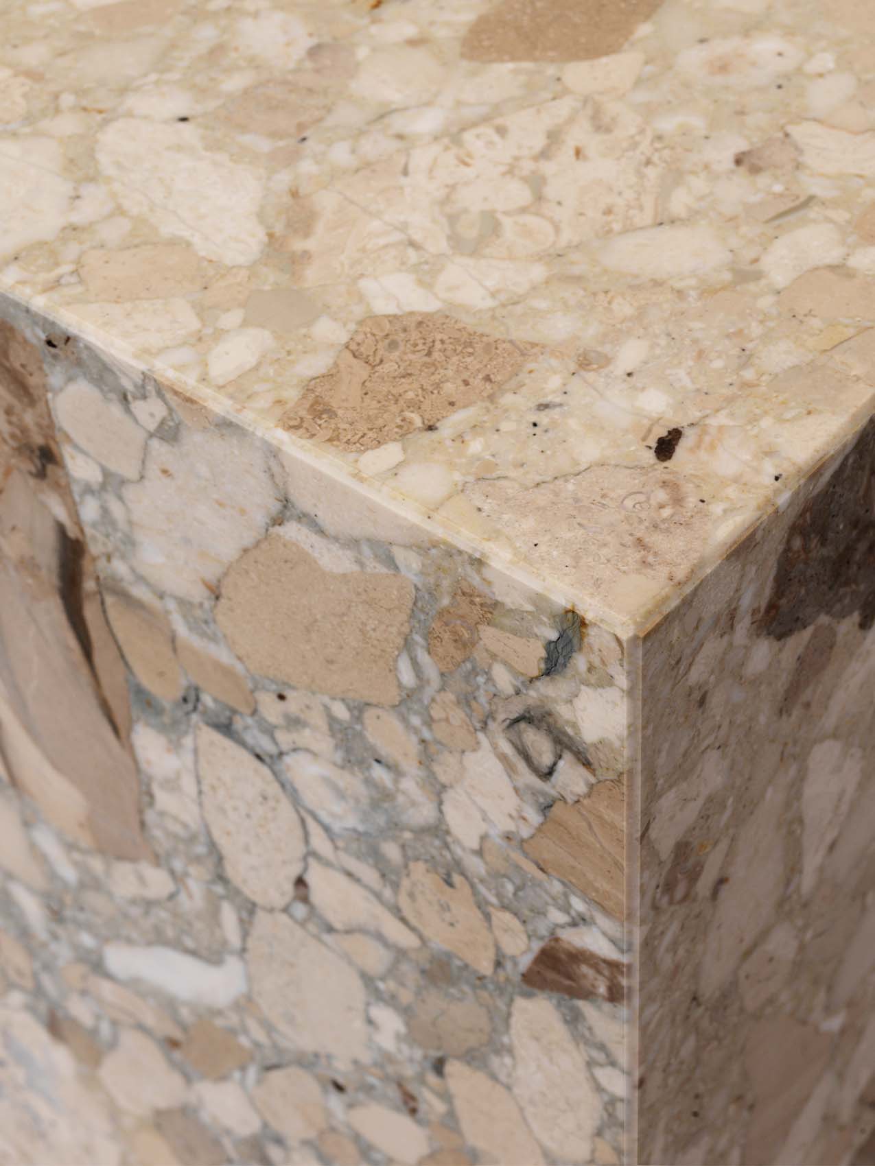 Приставной столик Plinth Cubic