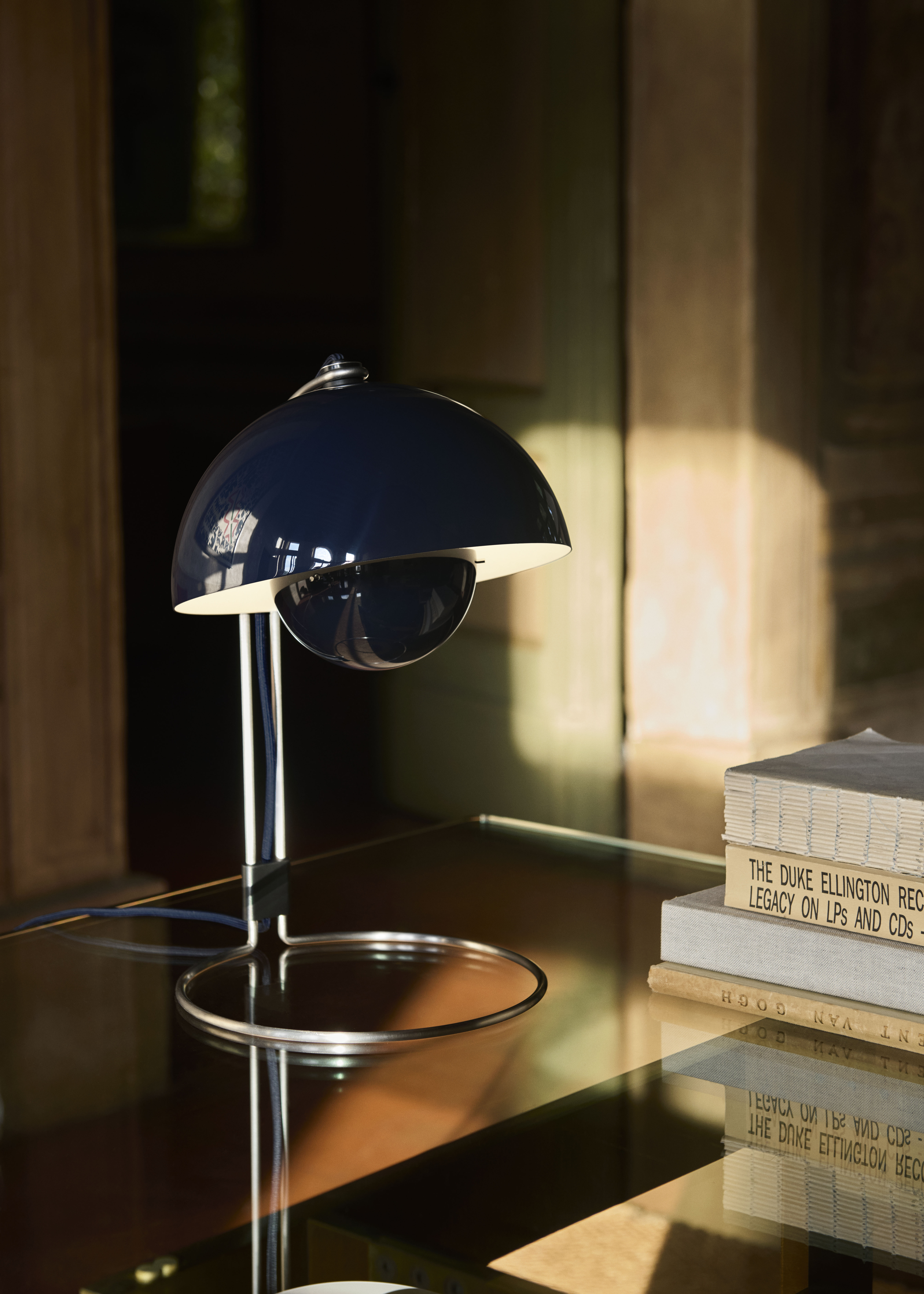 Настольный светильник Flowerpot, высота 36 см